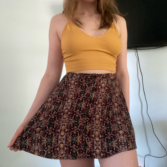 Patterned Button Skater Skirt - Picture 4 of 9